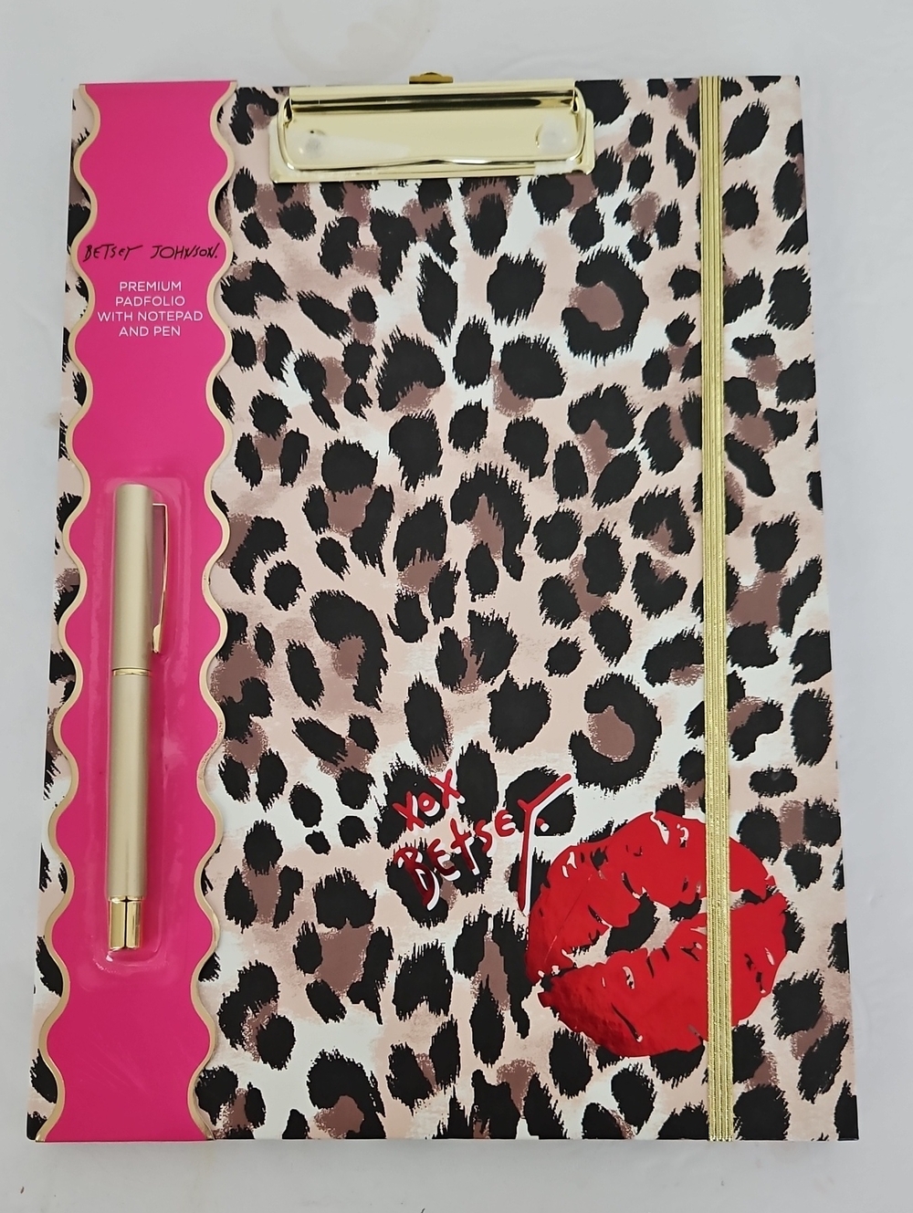 Betsey Johnson NWT Clipboard Padfolio